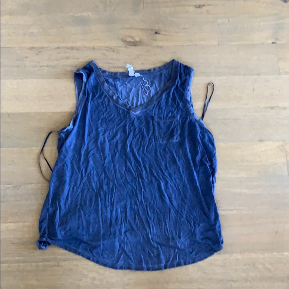 Cable and gauge distressed blue tank top